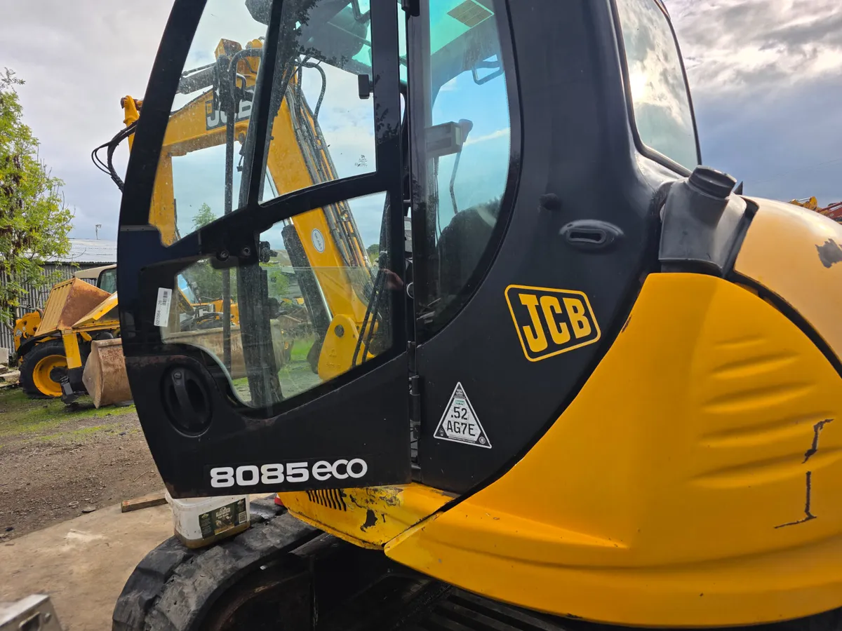 Jcb 8085 zts - Image 1