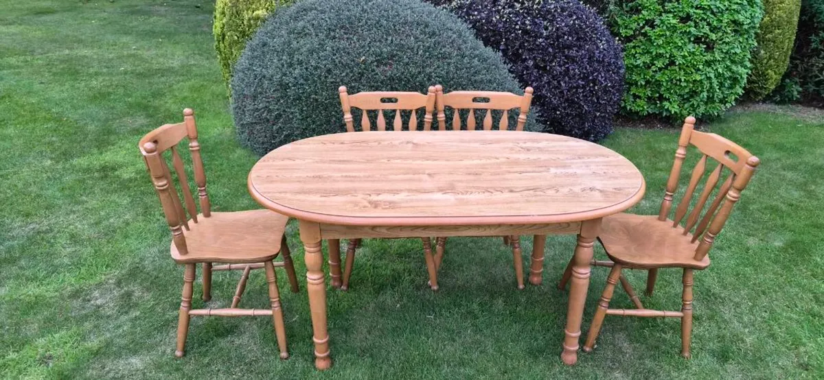 Kitchen Table & 4 Chairs - Image 1