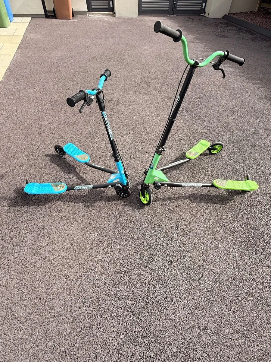 Swing Scooter (Flicker) - Image 1