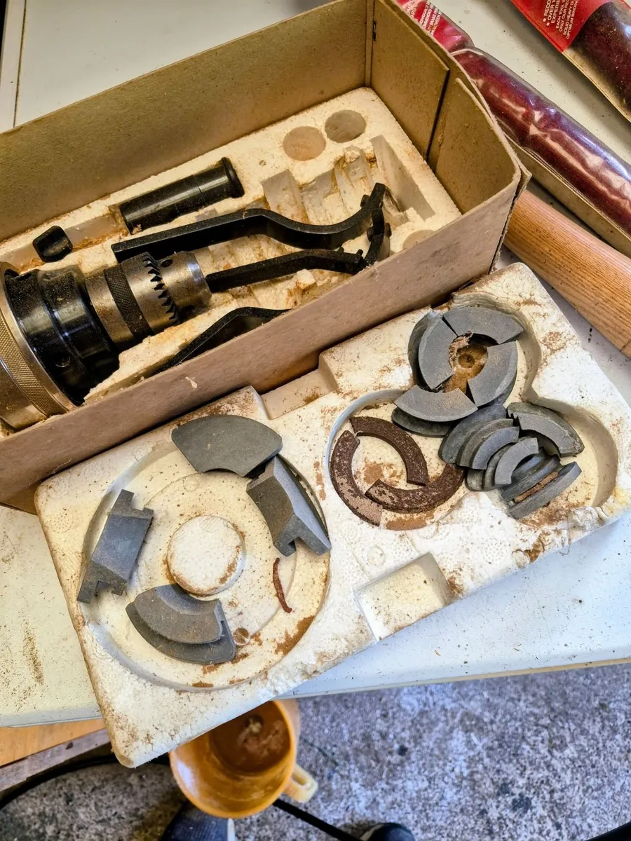 wood lathe - Image 1