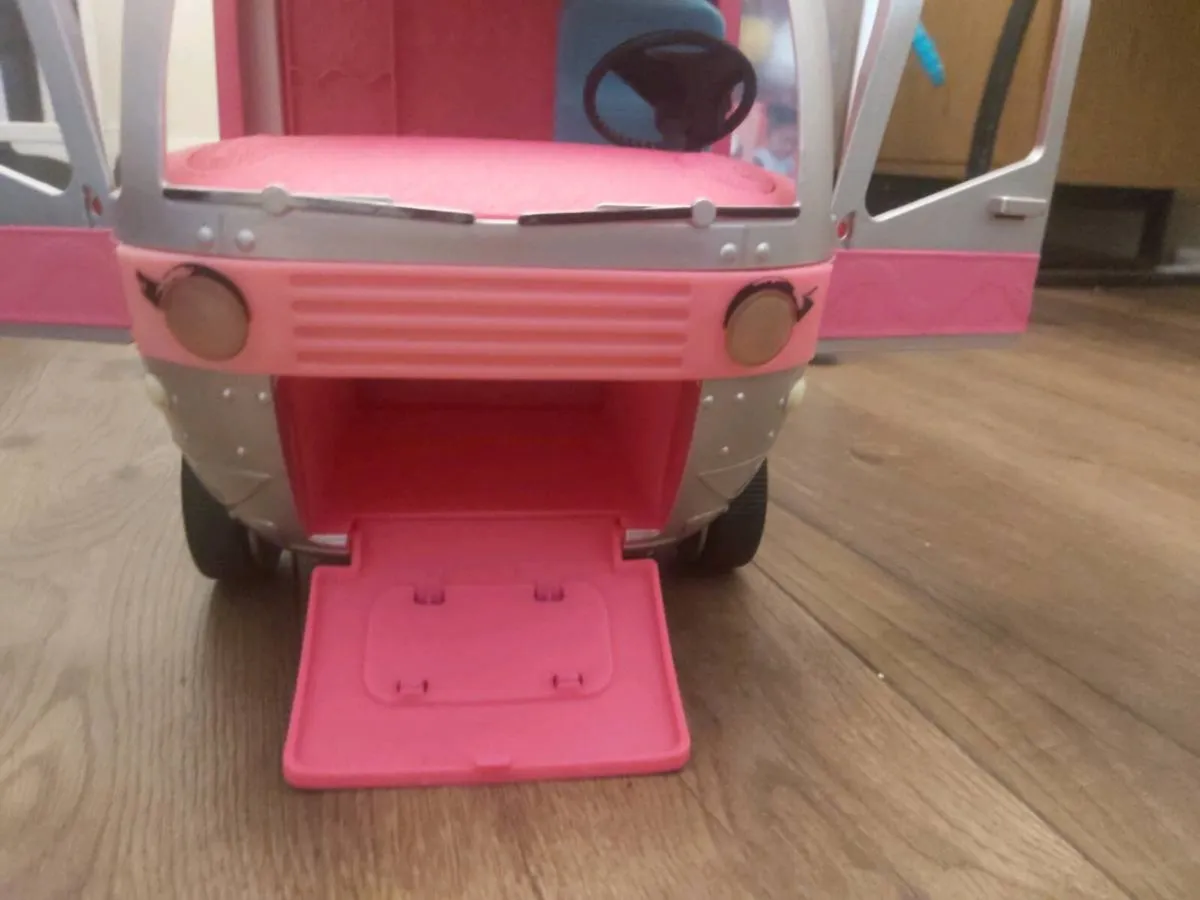 LOL Campervan - Image 2