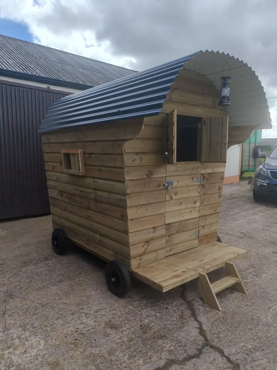Shepard's hut Hen house/playhouse - Image 4