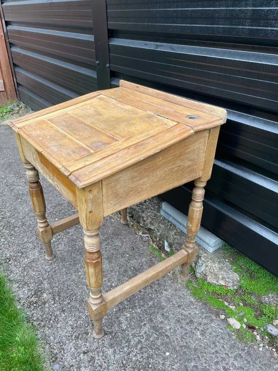 Vintage school desk - Image 1