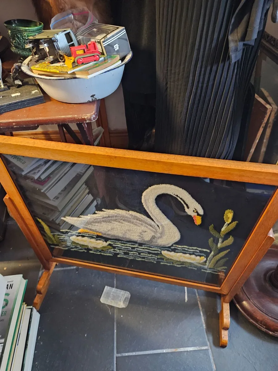 Vintage Retro Mid Century Embroidered Fire Screen - Image 1