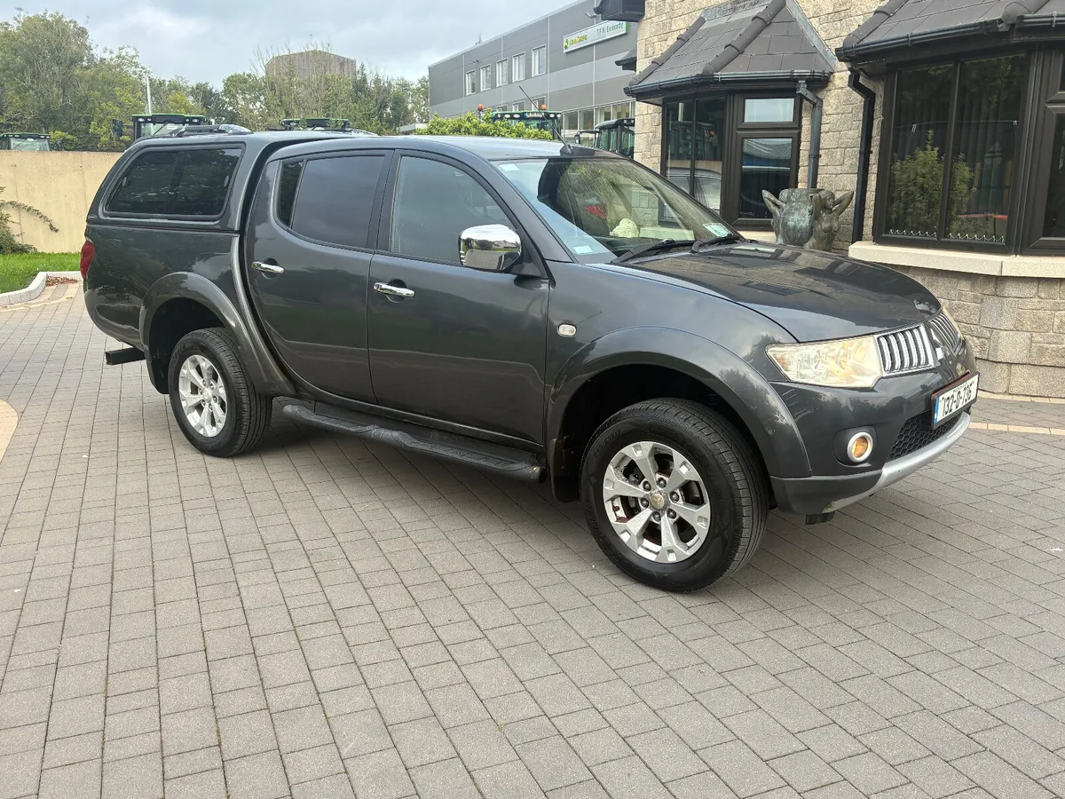 2013 Mitsubishi L200 *new doe low kms* - Image 2
