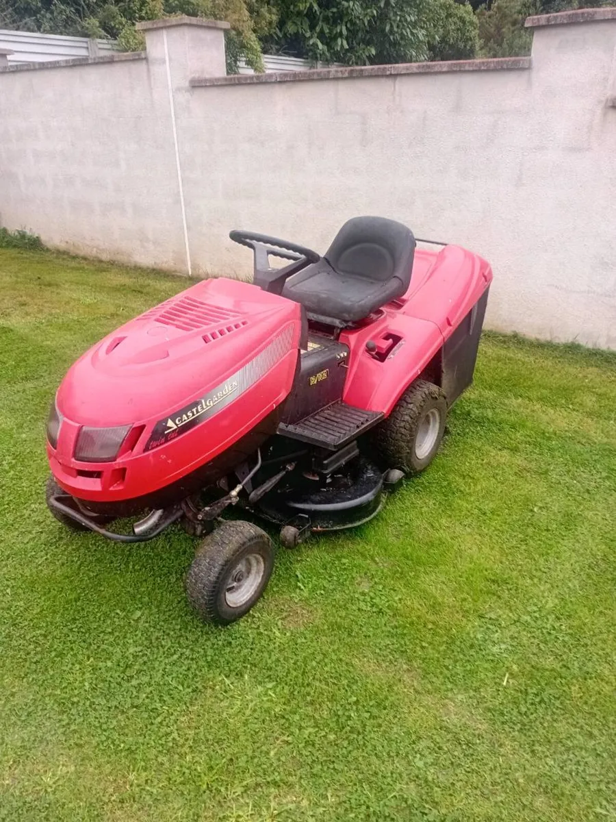 Ride on lawnmower - Image 2