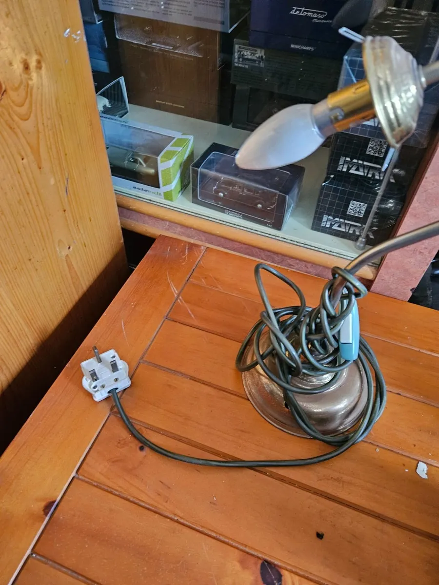 Vintage Table Lamp - Image 3