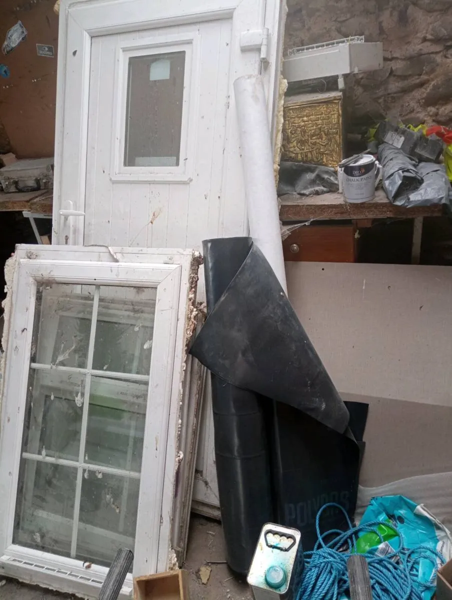 Door and windows and house contents - Image 1
