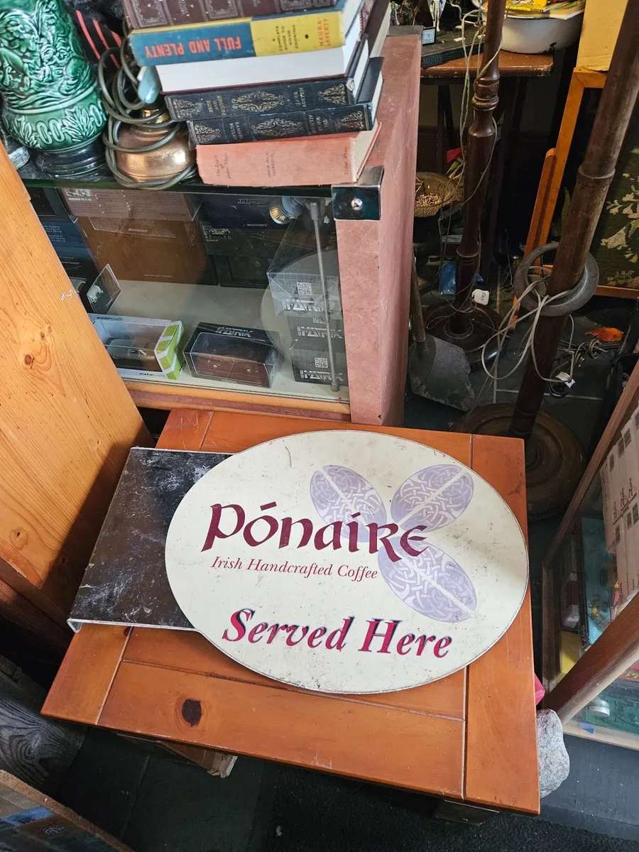 Poʻnaìre Irish Handcrafted Coffee Shop Sign - Image 3