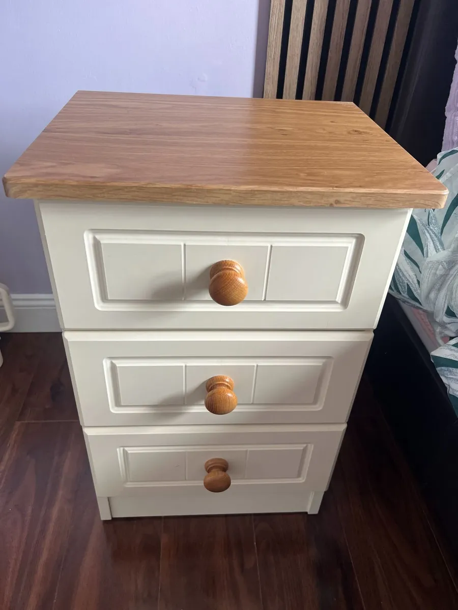 Bedroom furniture - wardrobe, nightstand, drawers - Image 4