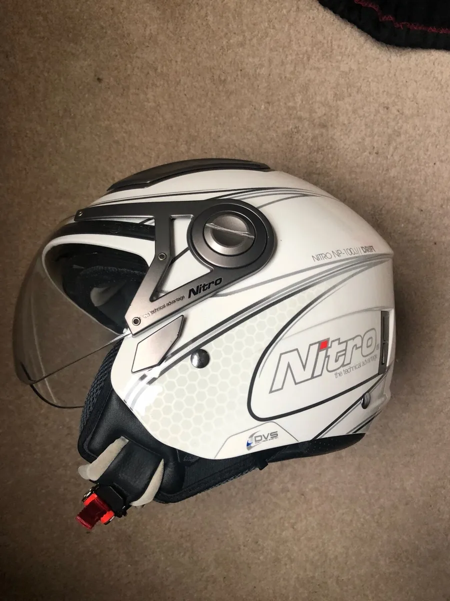 Motorcycle Helmet - Image 1