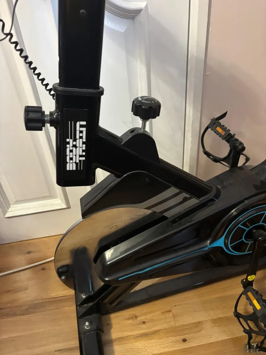 Exercise bike - Image 3