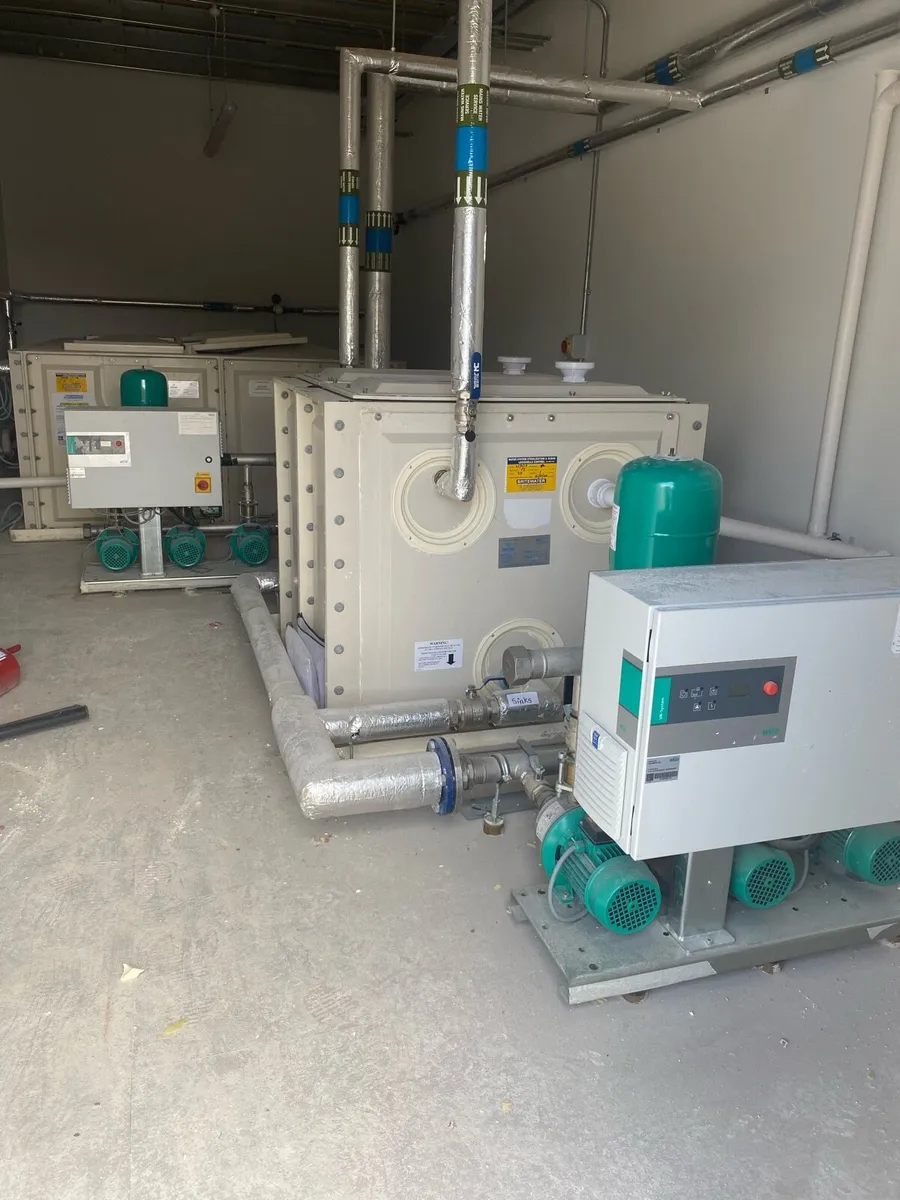 Engine room - Image 2