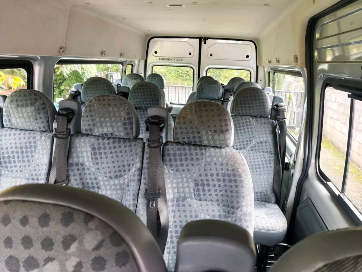 Minibus - Image 1