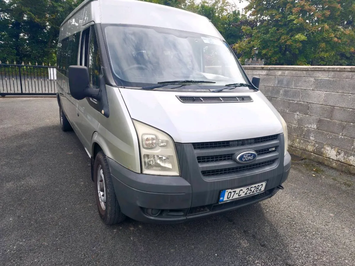 Minibus - Image 4