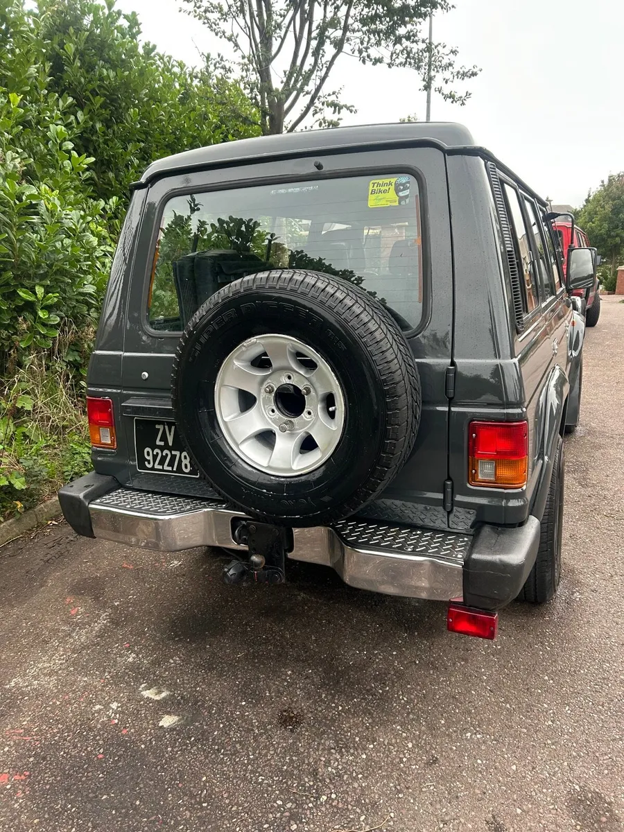 Mitsubishi Pajero 1990 - Image 4