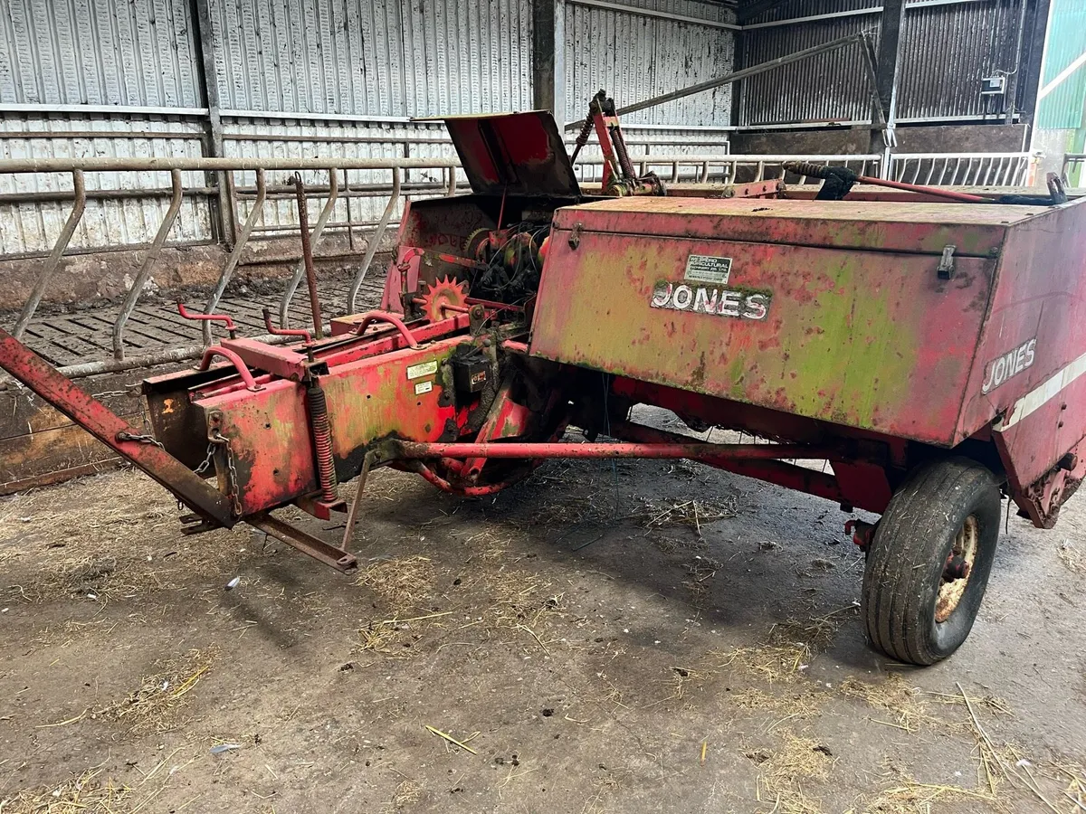 Jones Square baler - Image 3