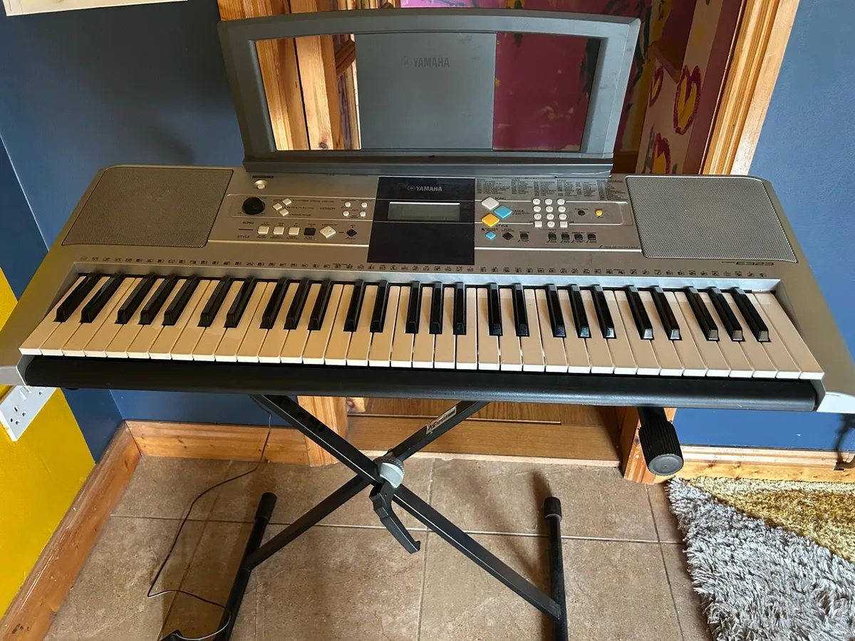 Yamaha Keyboard - Image 1