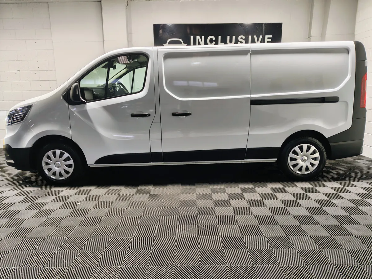 Renault Trafic 2022 PRICE INCLUDES VAT BUSINESS ED - Image 4