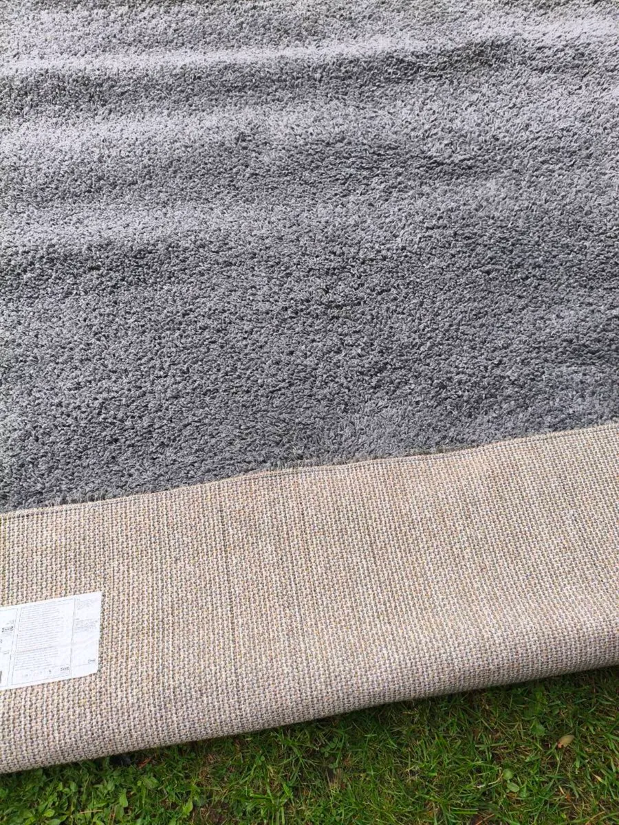 Lovely gray rug 20 euro spotless - Image 2