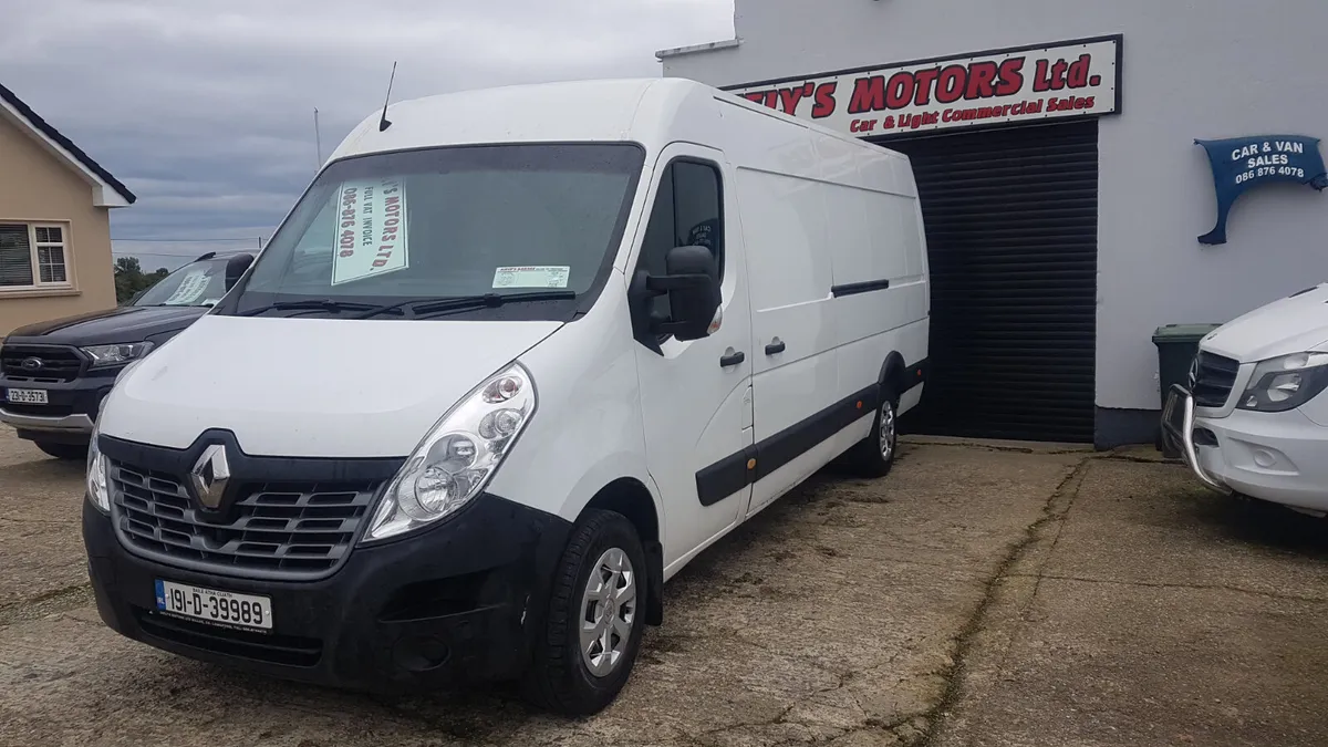 Renault Master XLWB RWD 125KM AS NEW VAT INVOICE - Image 4
