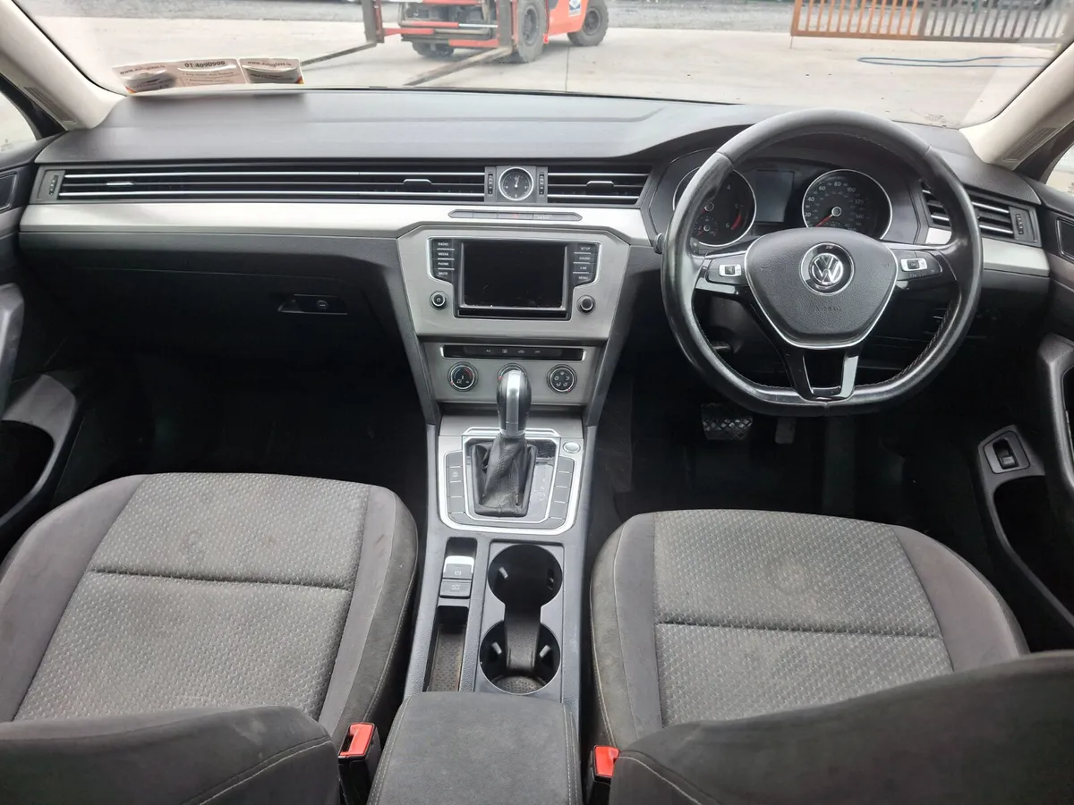 152 Volkswagen Passat  1.6 Tdi - Image 4