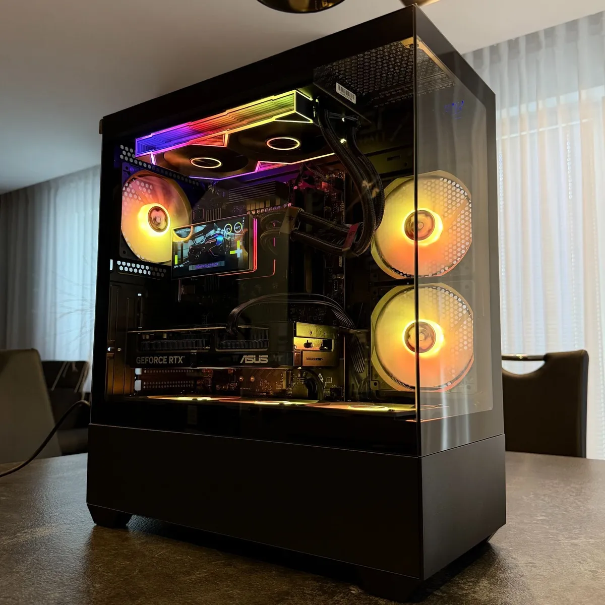 Gaming Ryzen 7 7800X3D, RTX 5070, 32GB DDR5 - Image 2