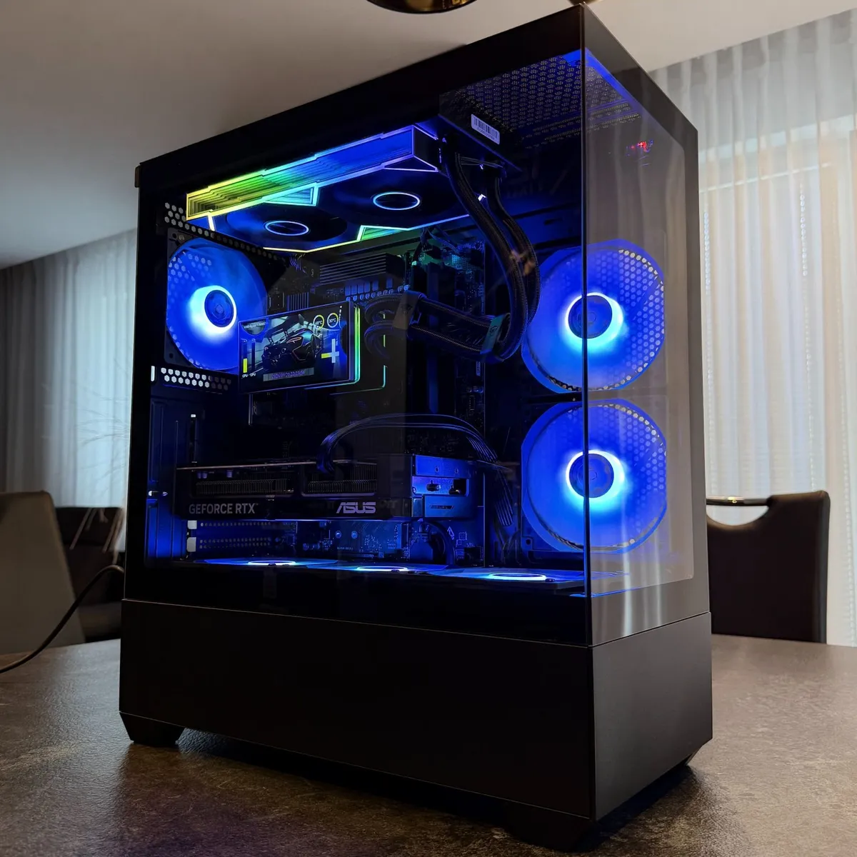 Gaming Ryzen 7 7800X3D, RTX 5070, 32GB DDR5 - Image 4