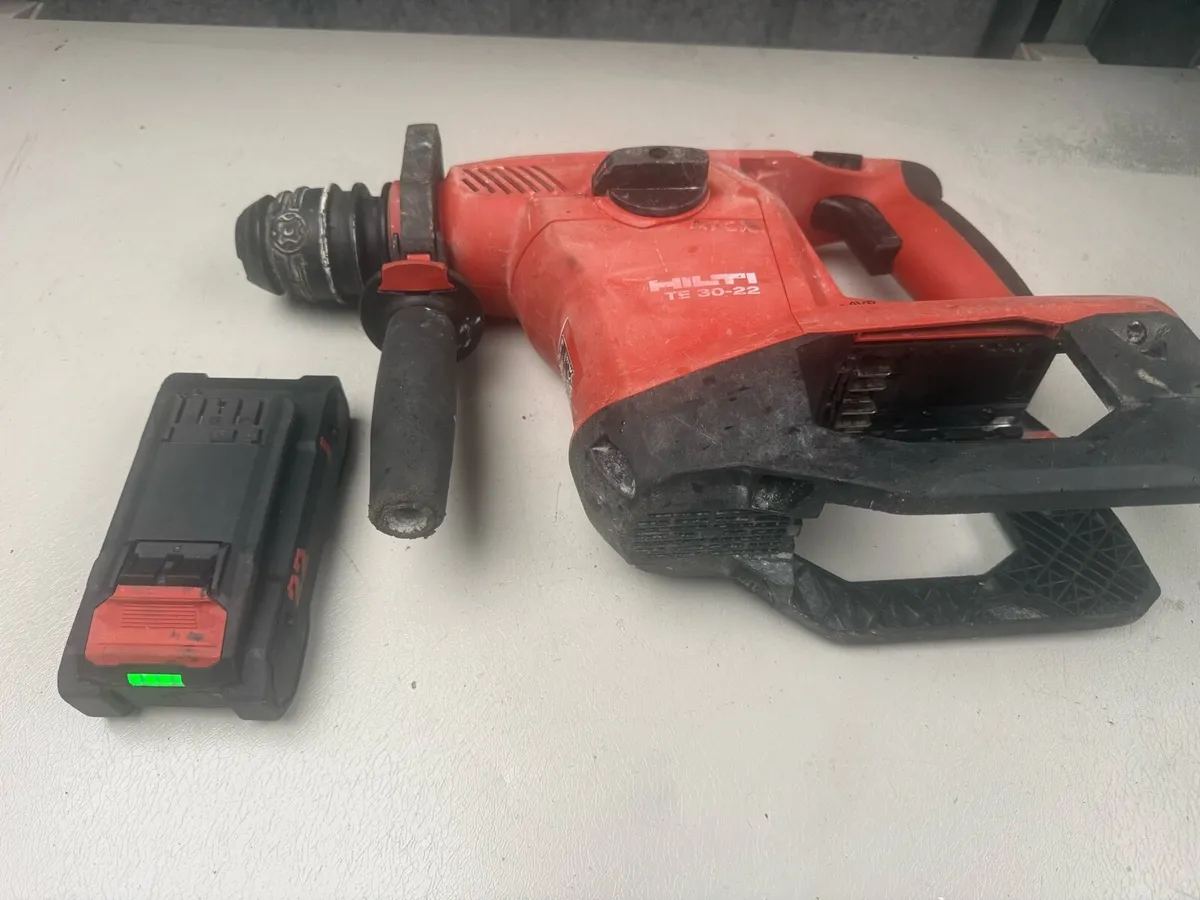 Hilti TE 30 -22 combi drill + Battery - Image 3