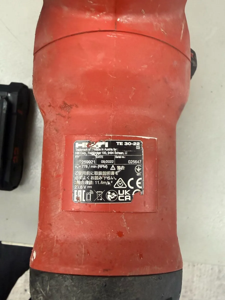 Hilti TE 30 -22 combi drill + Battery - Image 4