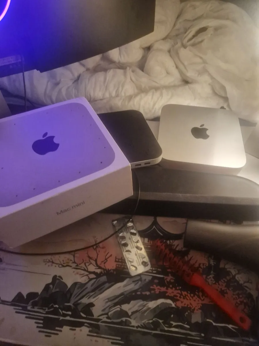 Apple mac mini 2021 with assessories