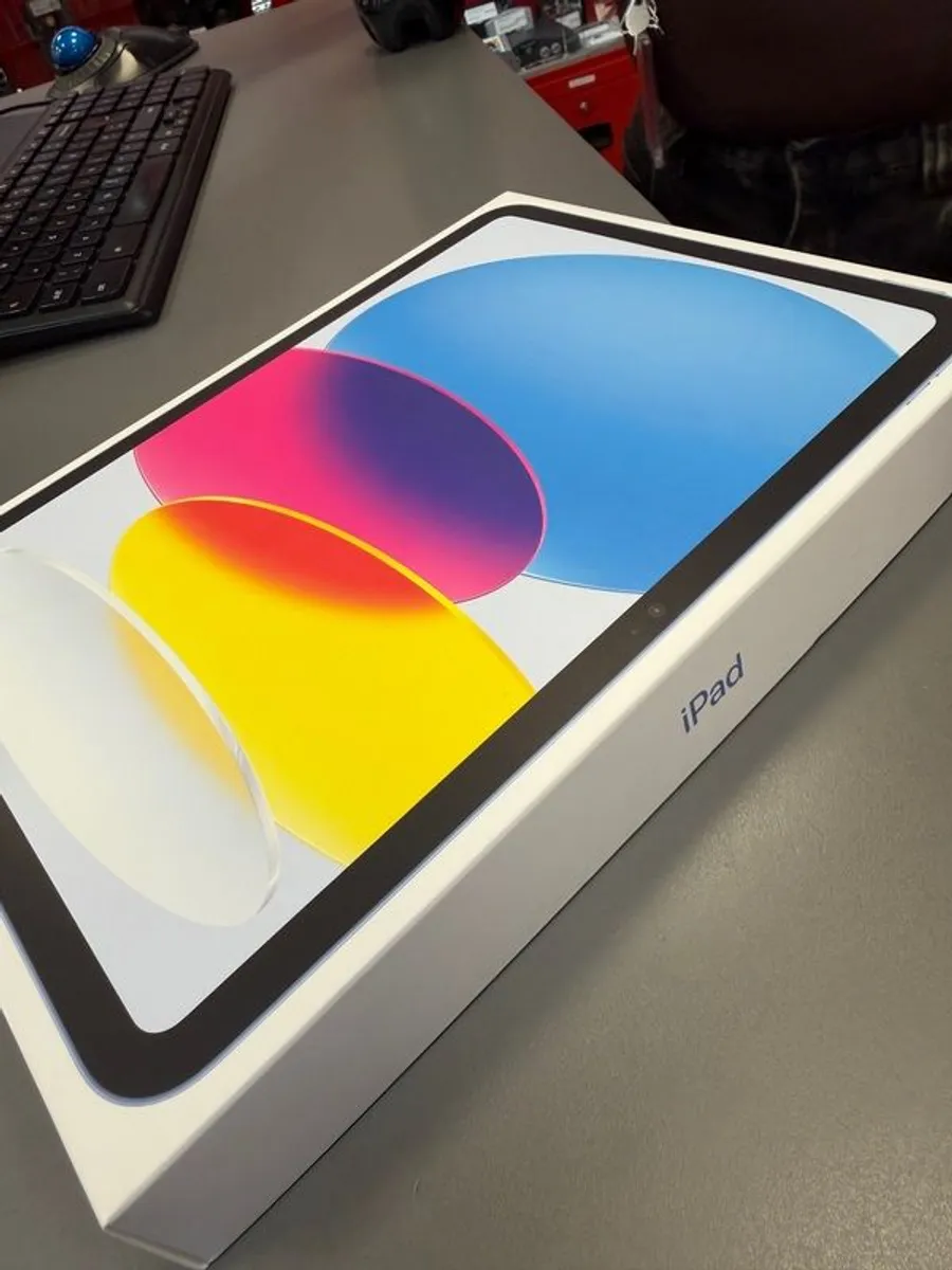 New iPad (A16) 11 inches 128gb.  ( Blue) - Image 2