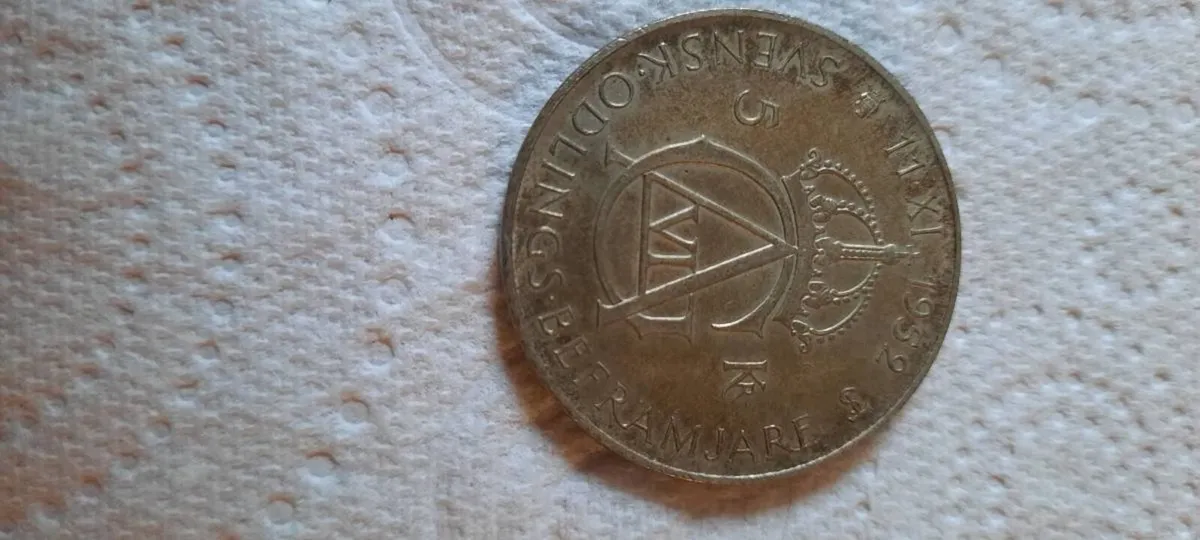 2 Swedish Coins - Image 4