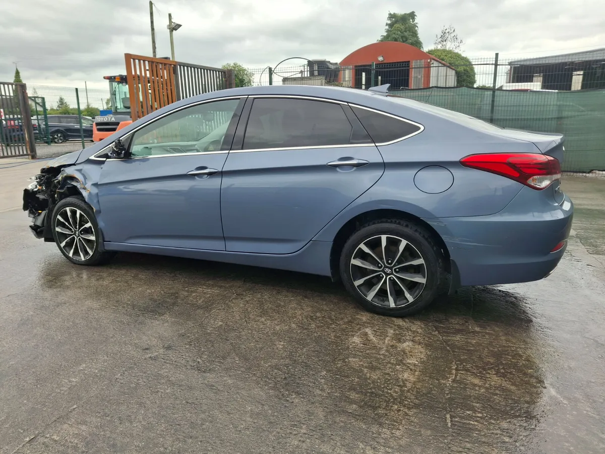2018 Hyundai i40 Executive  Full leather - Image 3