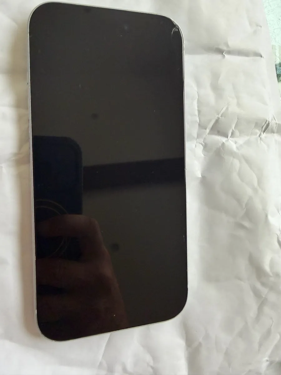 Iphone 15 - Image 2