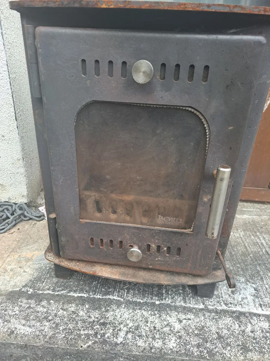 Stove - Image 1