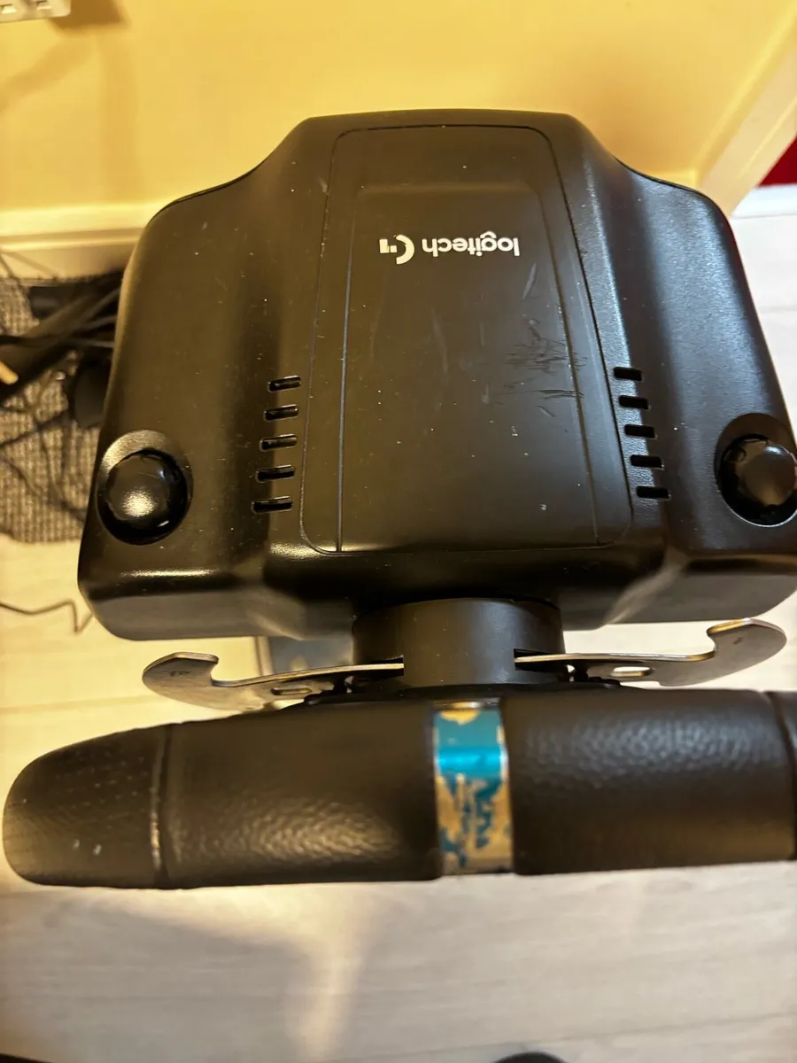 Logitech G920 + Shifter +Stand-Playstation ver - Image 4