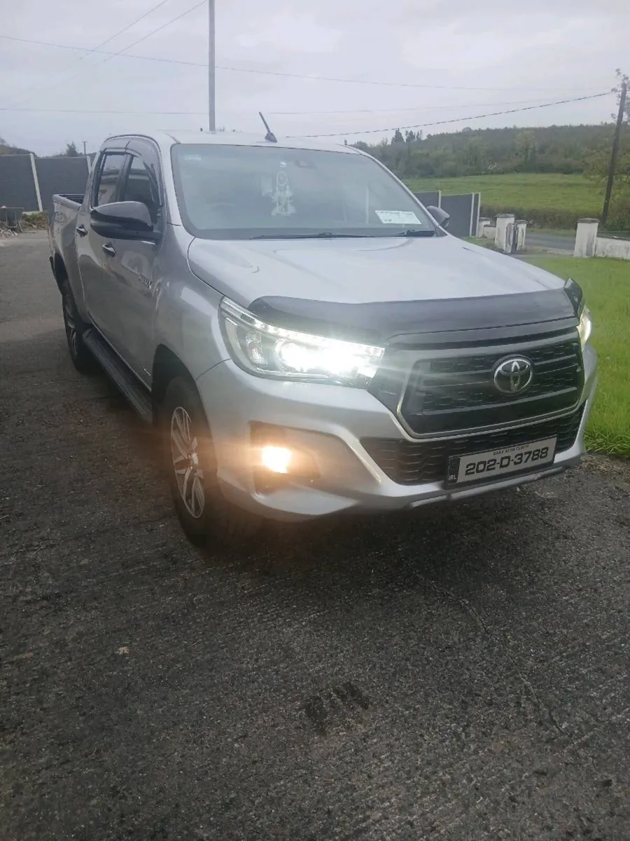 202 Toyota Hilux Invinvible 2.4 Auto - Image 1
