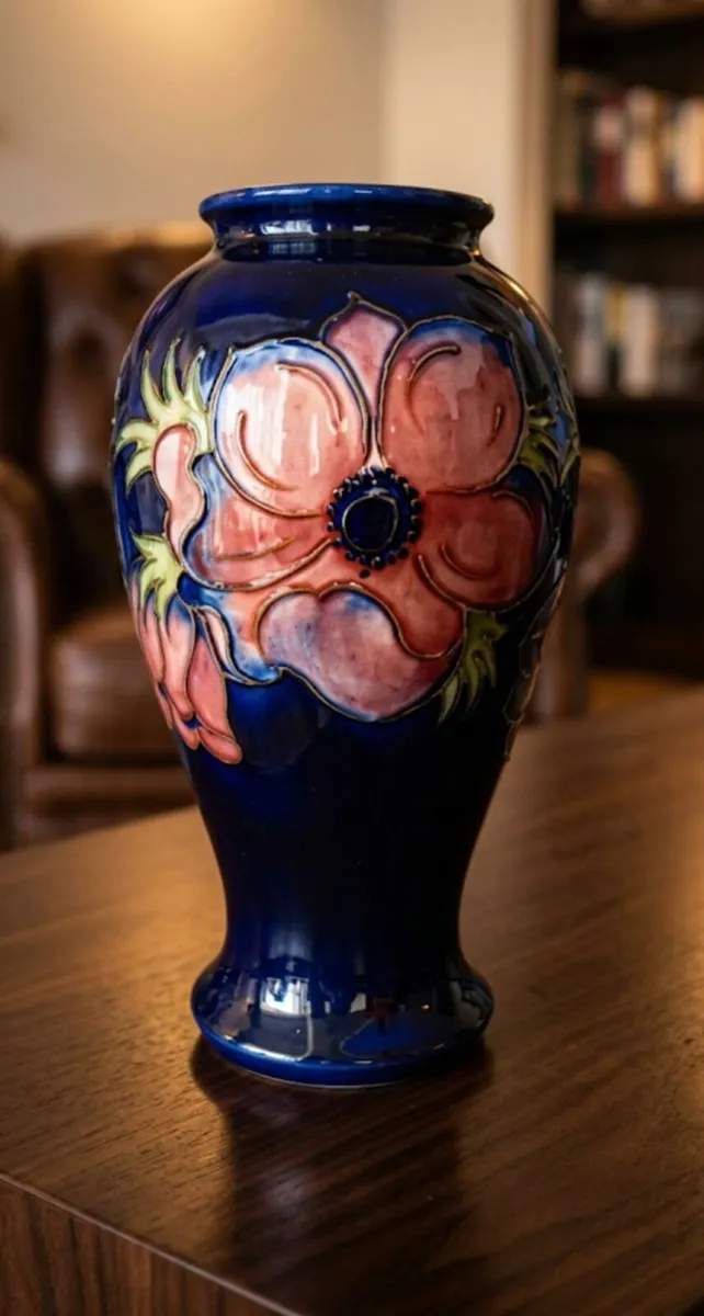 Beautiful Vintage William Moorcroft signed Vase - Image 1