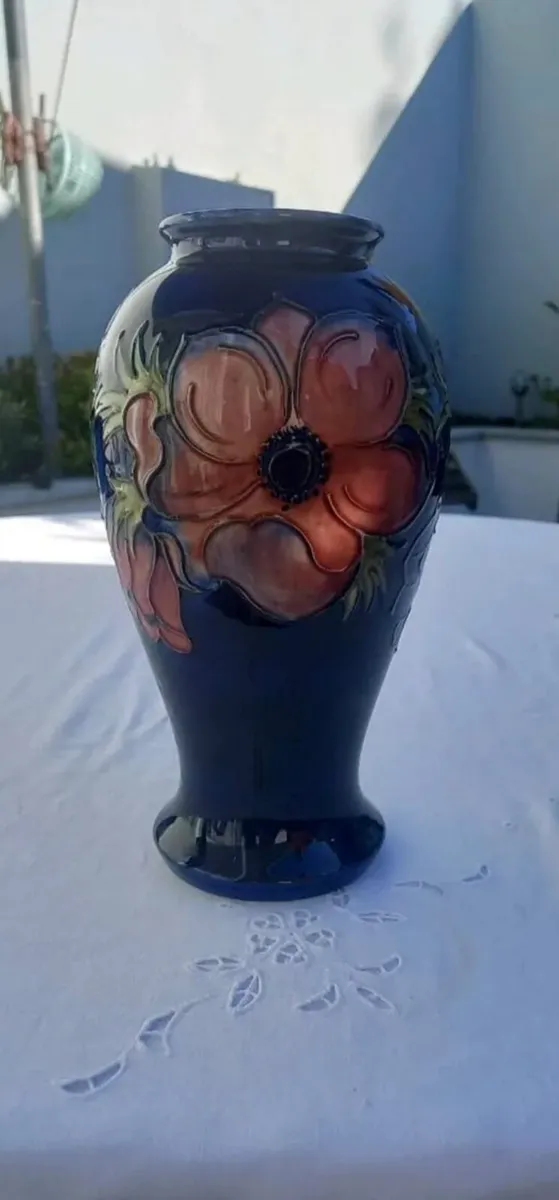 Beautiful Vintage William Moorcroft signed Vase - Image 2