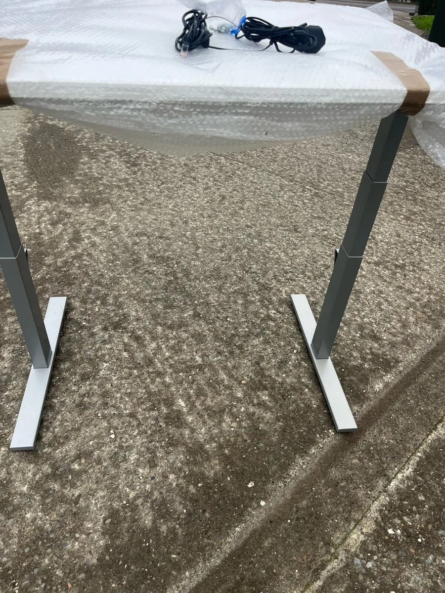Work desktop adjustable - Image 1