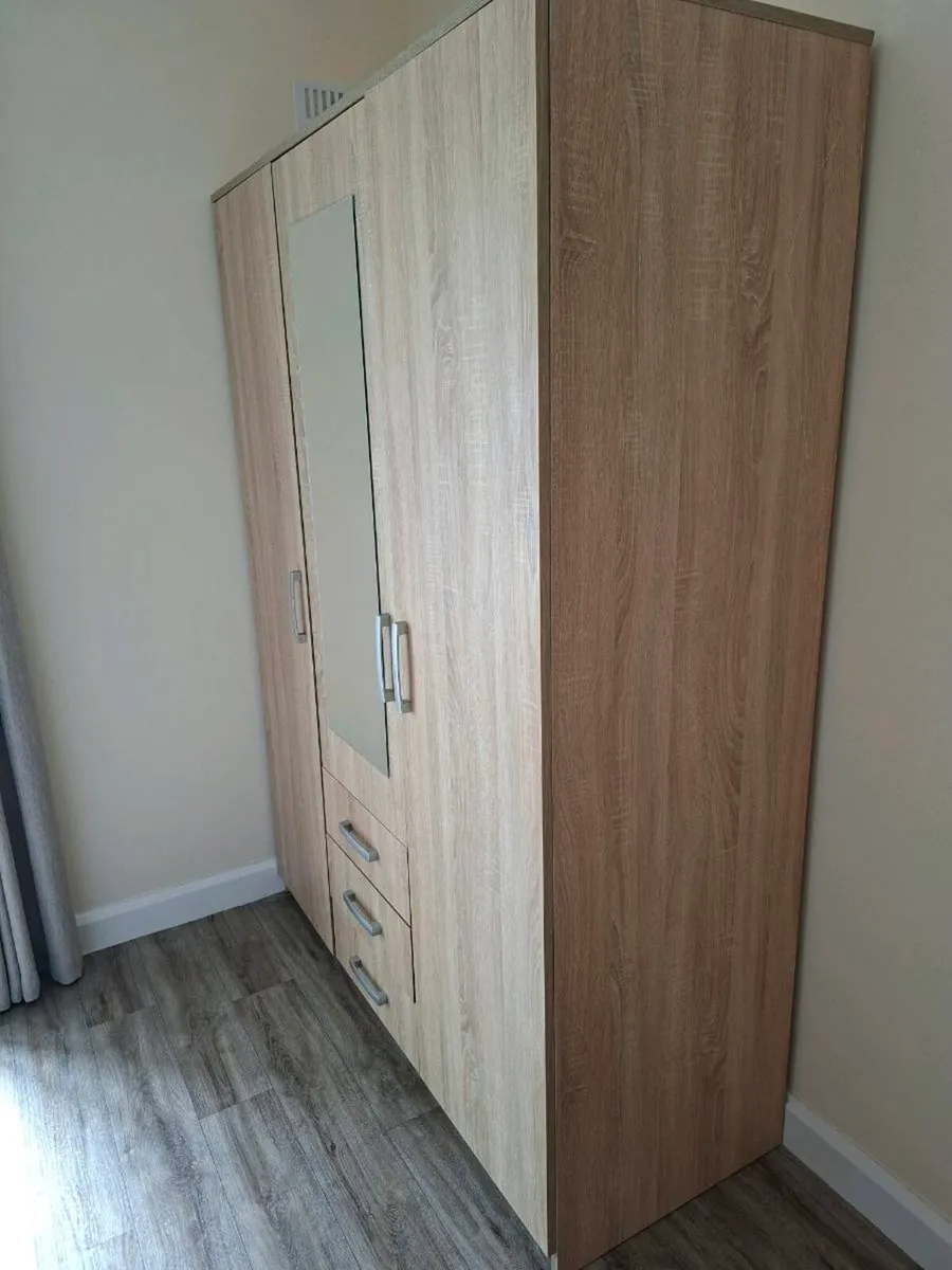 Wardrobe - Image 2