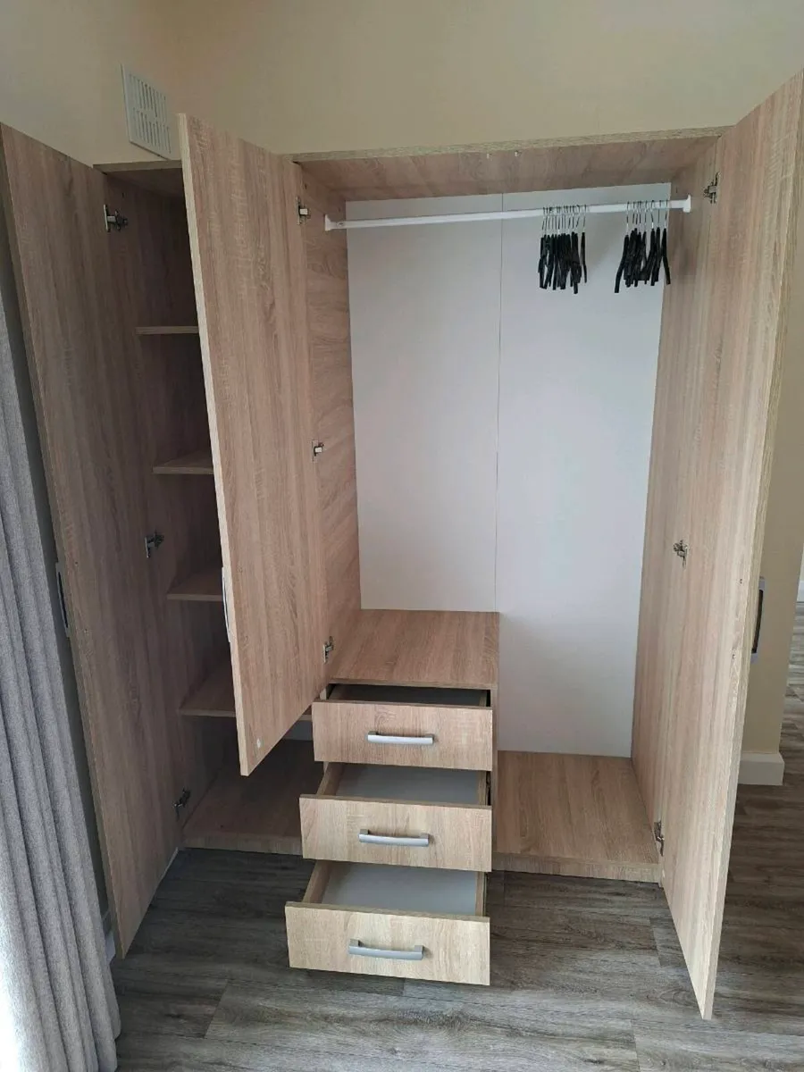 Wardrobe - Image 3