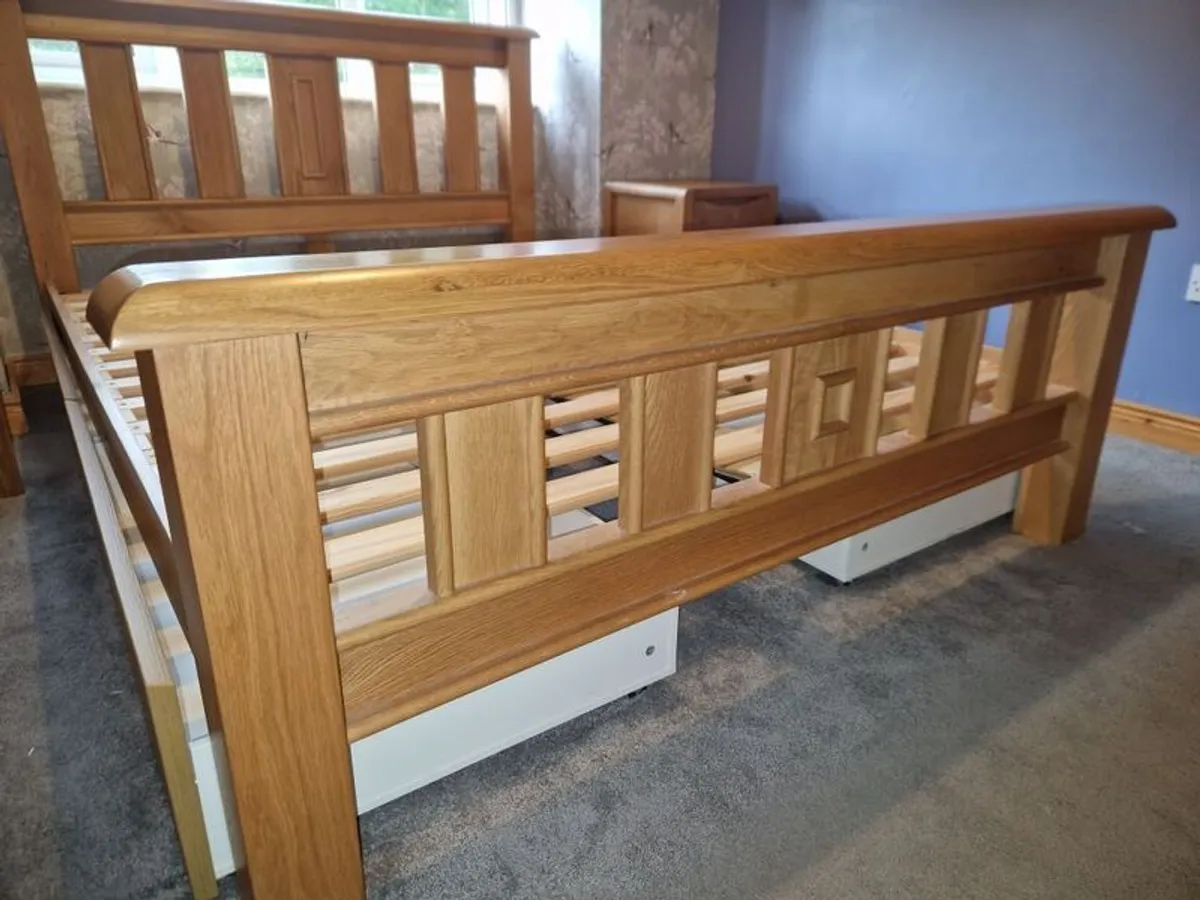 Oak Bedframe and bedside lockers full set - Image 2