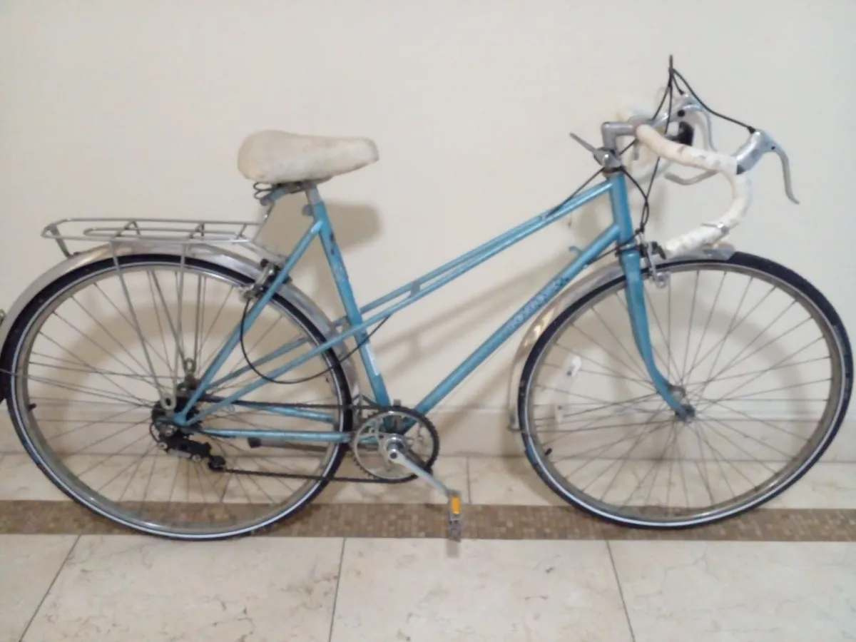 Peugeot ladies bicycle - Image 1