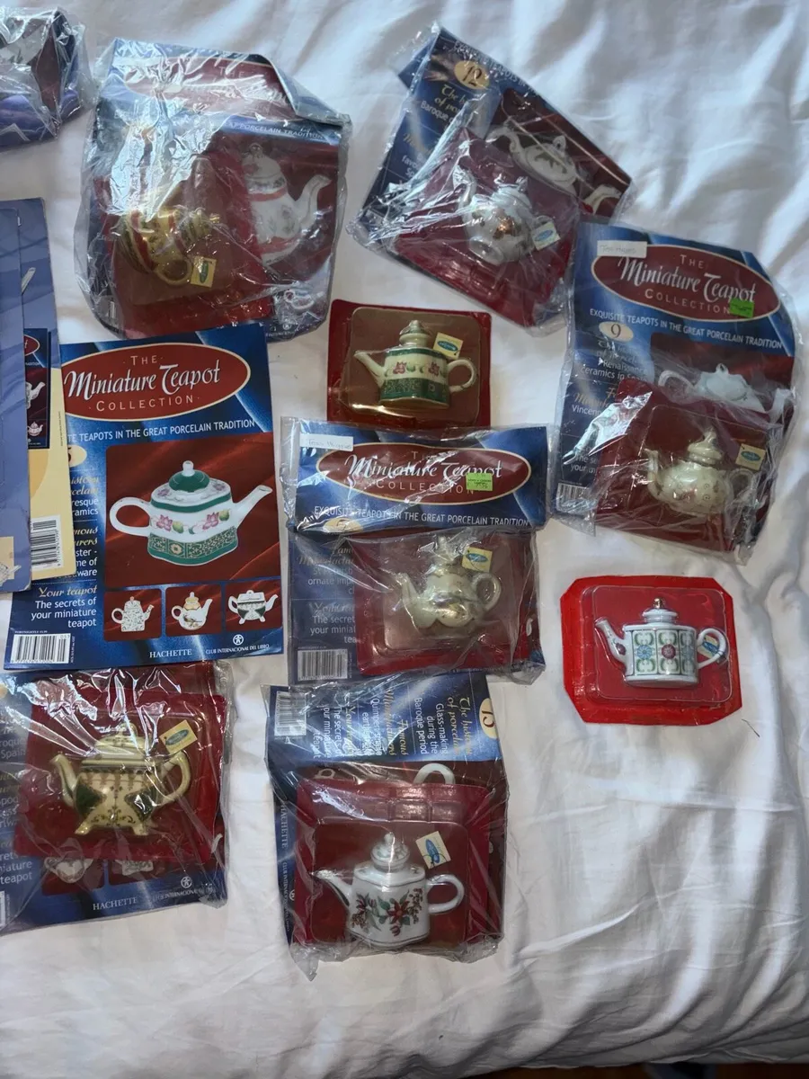 Vintage "Miniature Teapot Collection" by Hachette - Image 2