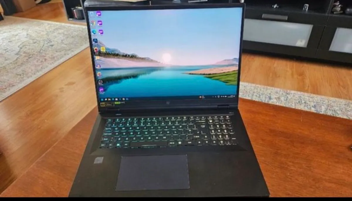 Laptop 18 rtx 4080 i9 13gen - Image 3