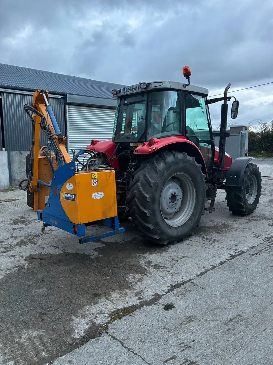 Hedge cutter hire - Image 1