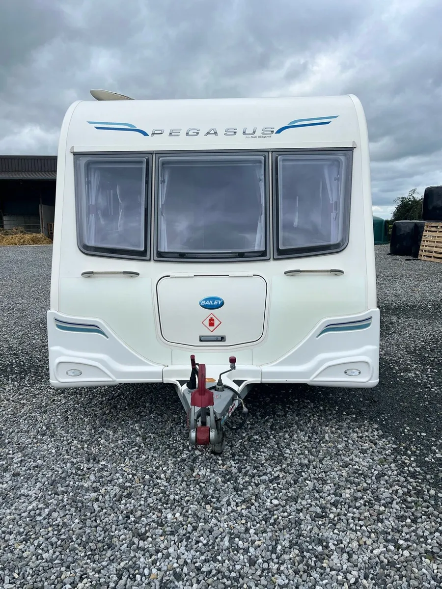 Bailey Pegasus Ancona | 6 Berth Triple Bunk - Image 4