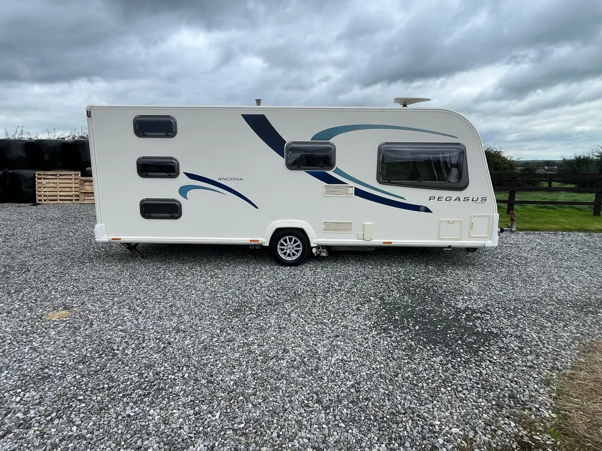 Bailey Pegasus Ancona | 6 Berth Triple Bunk - Image 2